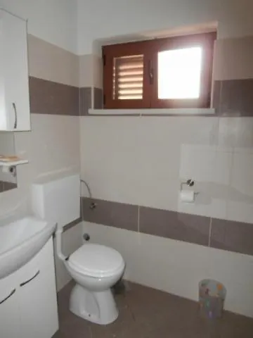 Guest house Room In Susak With Air Conditioning, W-Lan